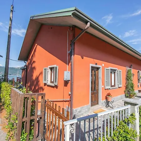 Red House Terrace Private - Happy Apartment *
